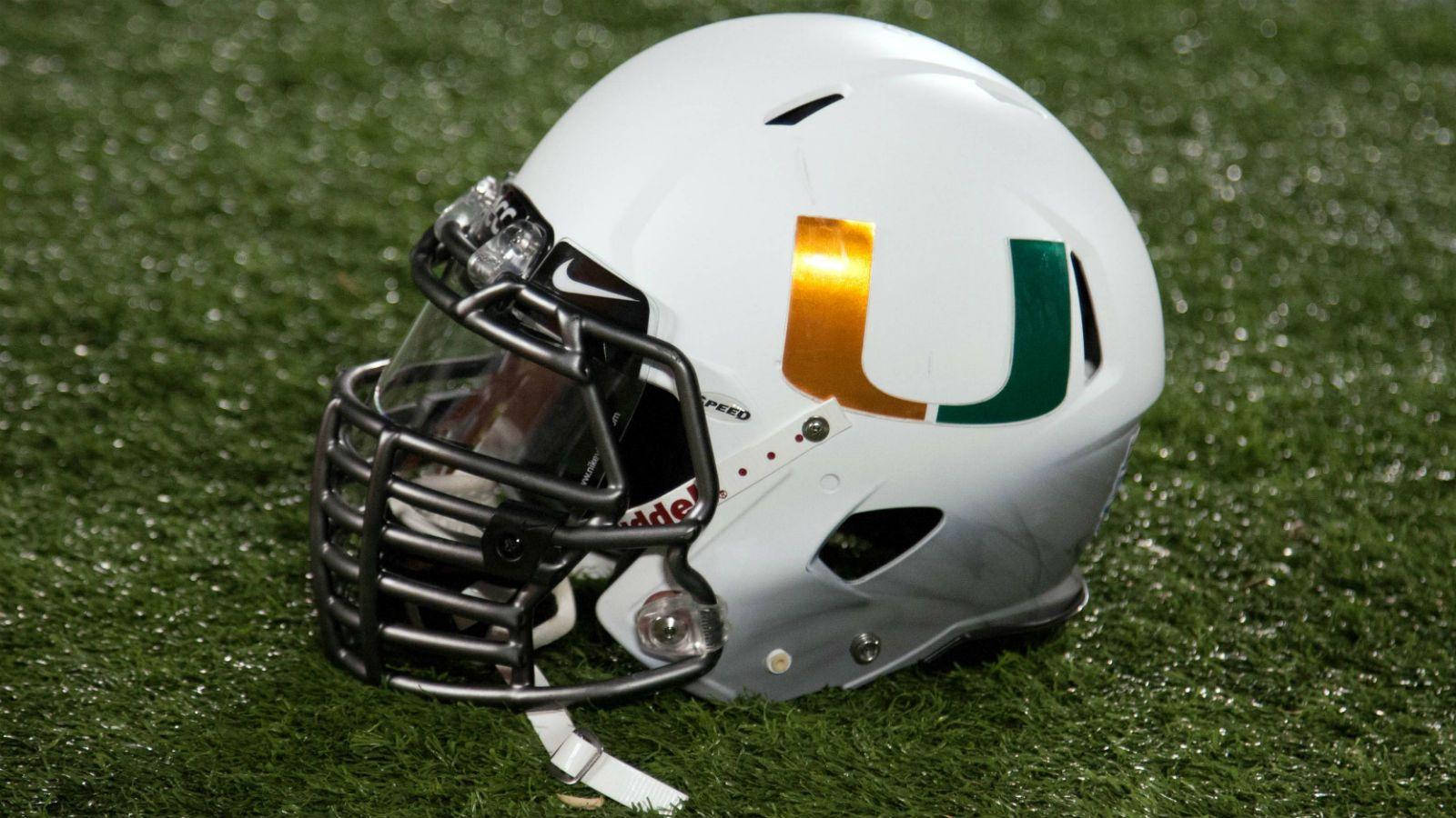 University Of Miami White Helmet Wallpaper