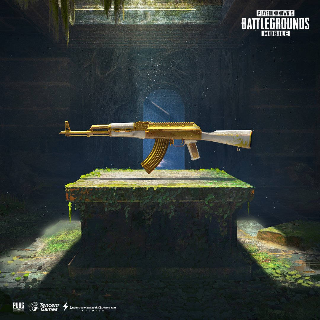 Unleash Your Competitive Spirit With Pubg Season 3's Golden Sand Akm. Wallpaper