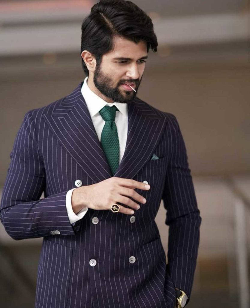 Vijay Devarakonda Double-breasted Suit Wallpaper