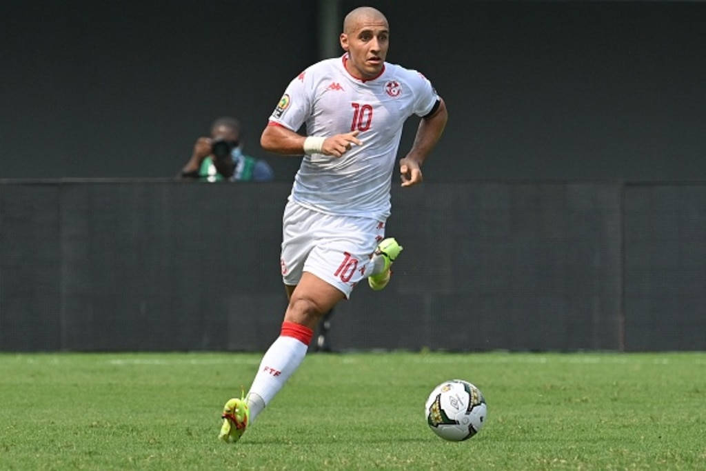 Wahbi Khazri In Action For The Tunisia National Football Team At The World Cup. Wallpaper