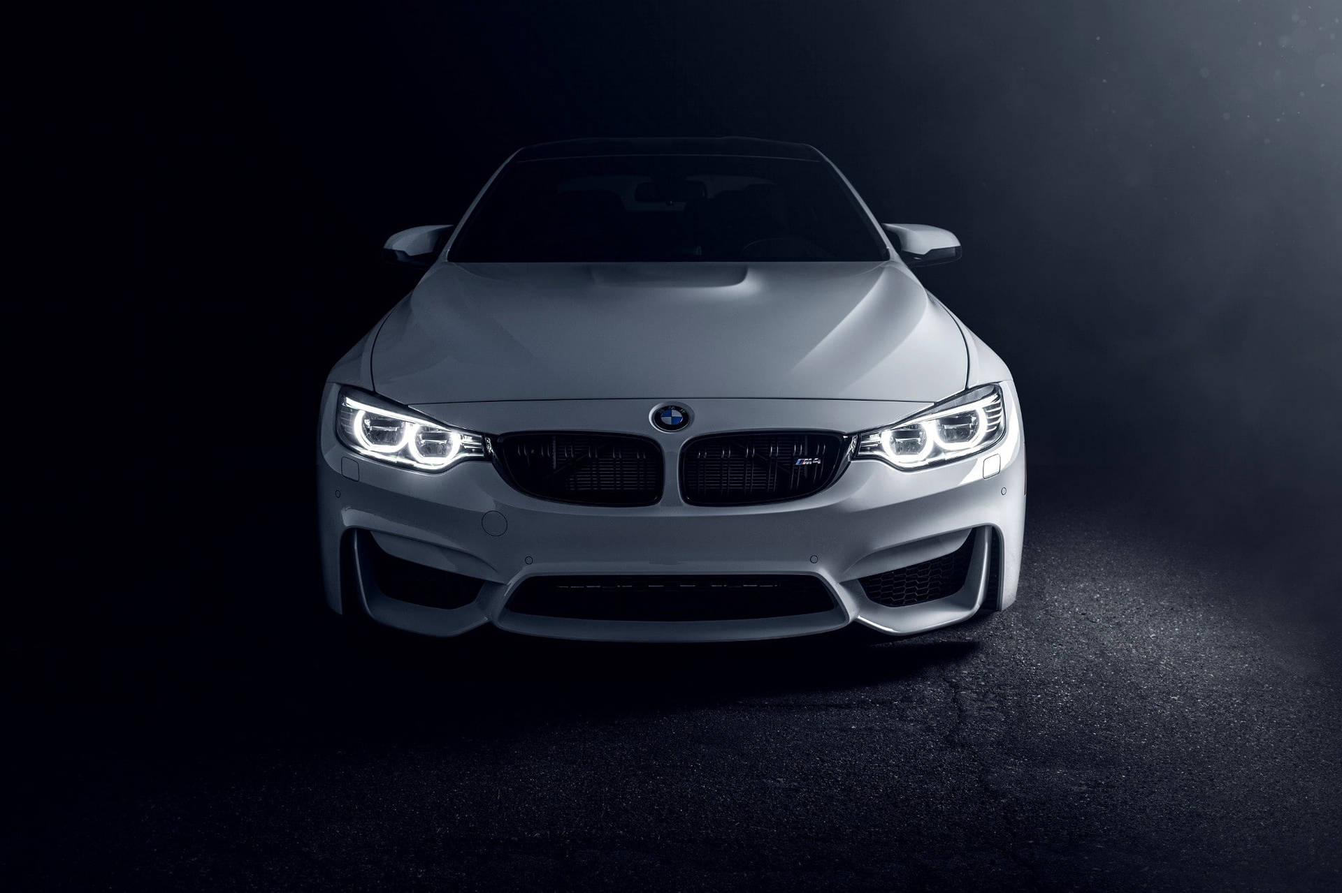 White M4 Bmw Laptop Wallpaper