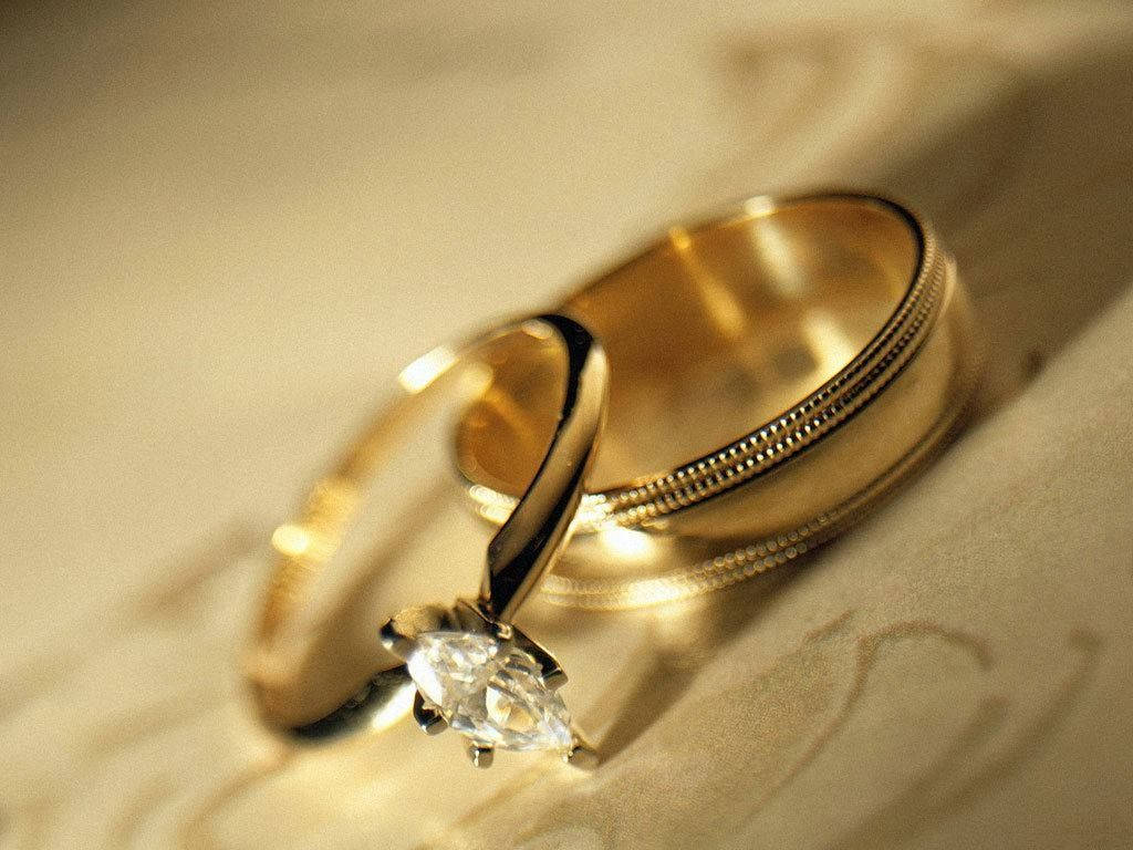 Wife And Husband Wedding Rings Wallpaper