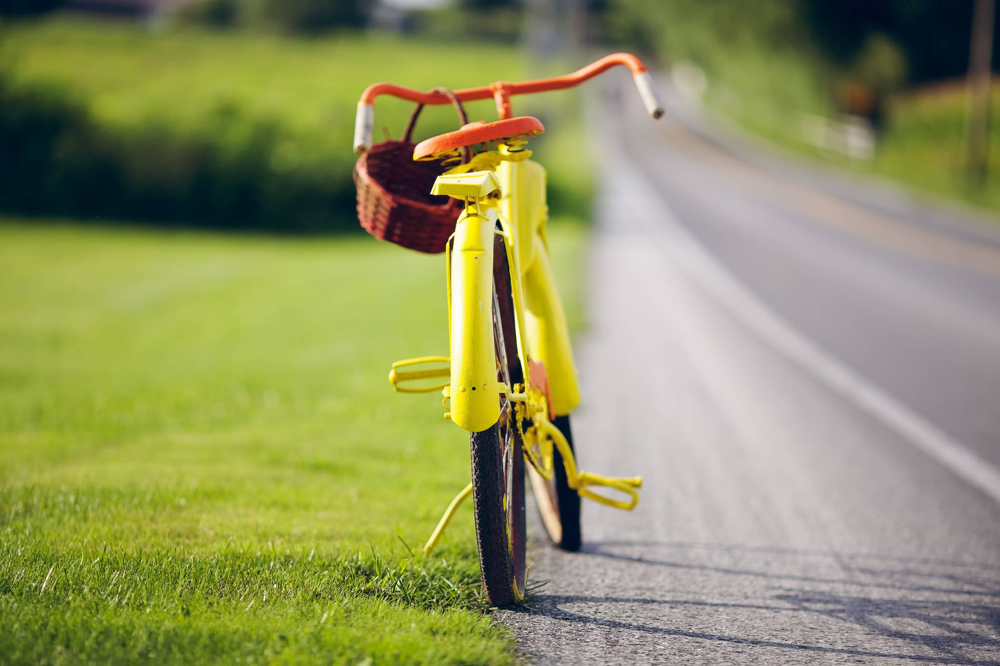 Yellow Orange Road Bike Wallpaper