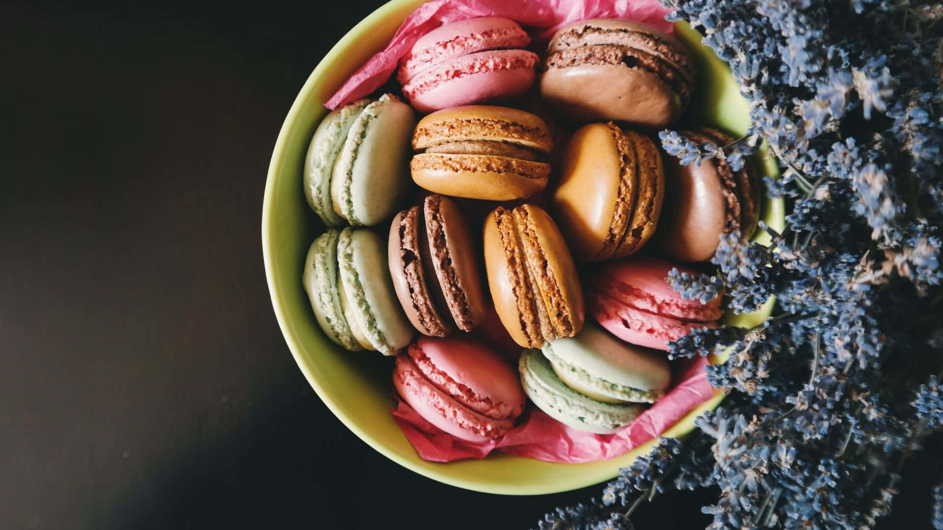 Yummy Macaroons In A Bowl Wallpaper