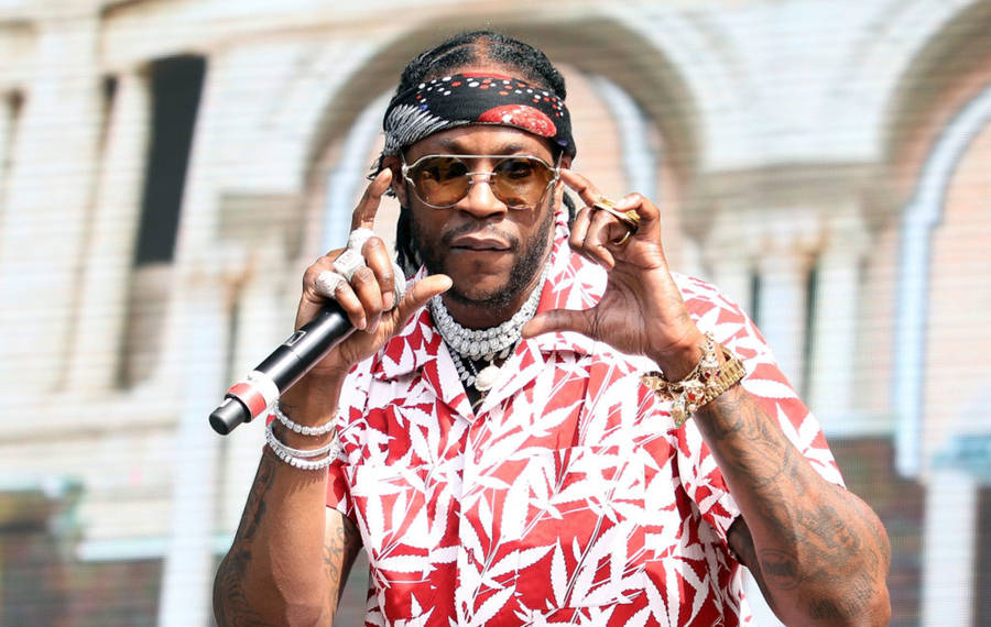 2 Chainz At Ball Music Festival Wallpaper