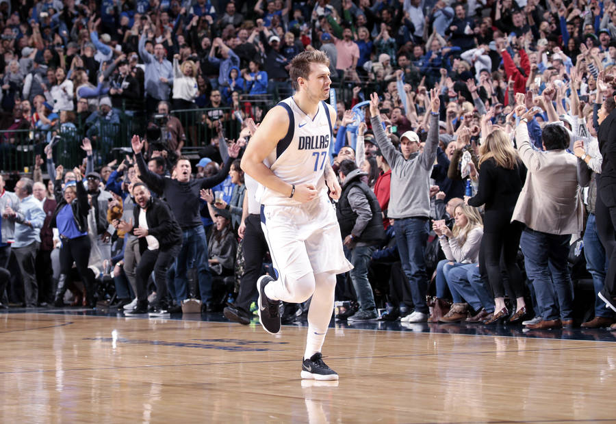 4k Nba Luka Dončić Game Snapshot Wallpaper