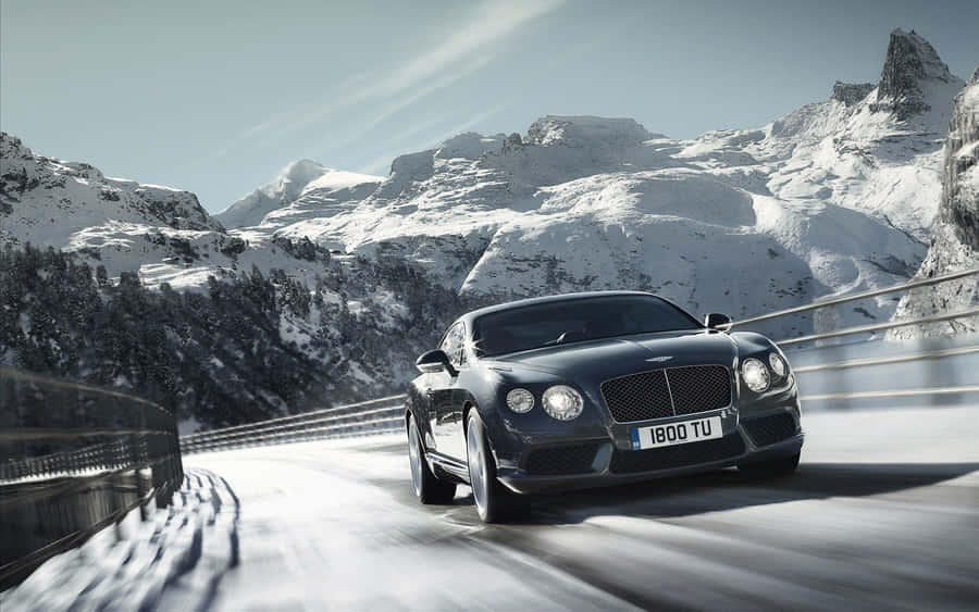 A Classic Beauty -- Old Bentley Wallpaper