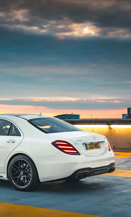 A Classic Mercedes With Modern Features - Now Available As An Iphone Wallpaper