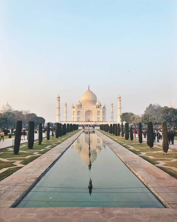 A Panoramic View Of The Taj Mahal Wallpaper