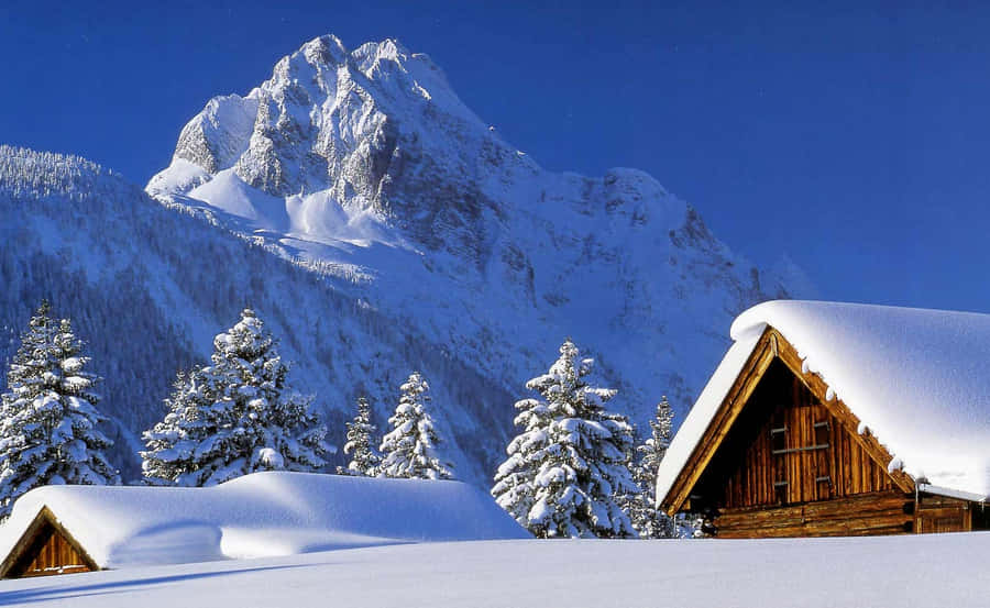 A Serene Scene In The Mountains Wallpaper