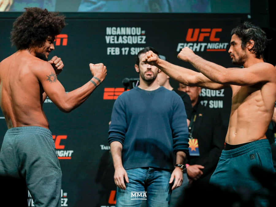 Alex Caceres Facing Off Kron Gracie Wallpaper