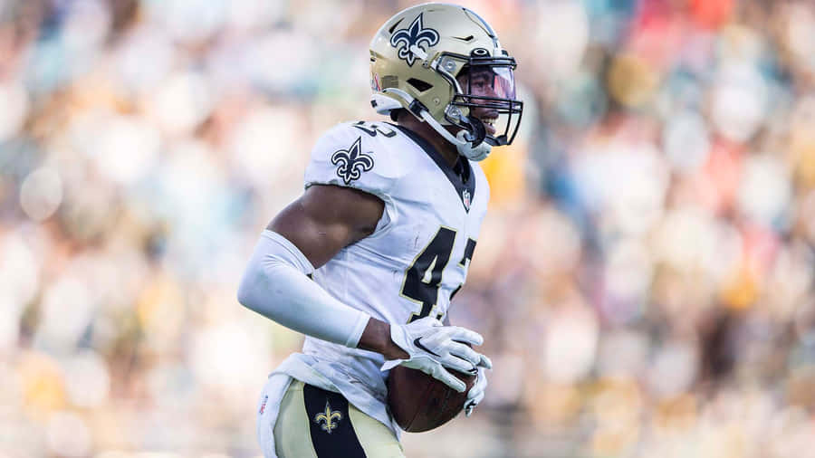 American Footballer Marcus Williams Side View Wallpaper