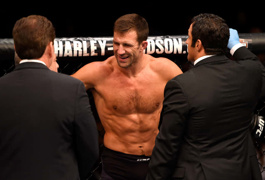 American Professional Athlete Luke Rockhold The Forum 2016 Wallpaper