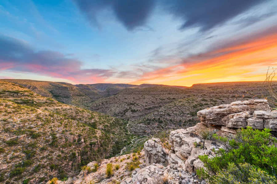 Astonishing View Of Carlsbad Caverns National Park Wallpaper