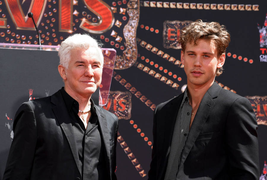 Austin Butler With Elvis Director Wallpaper