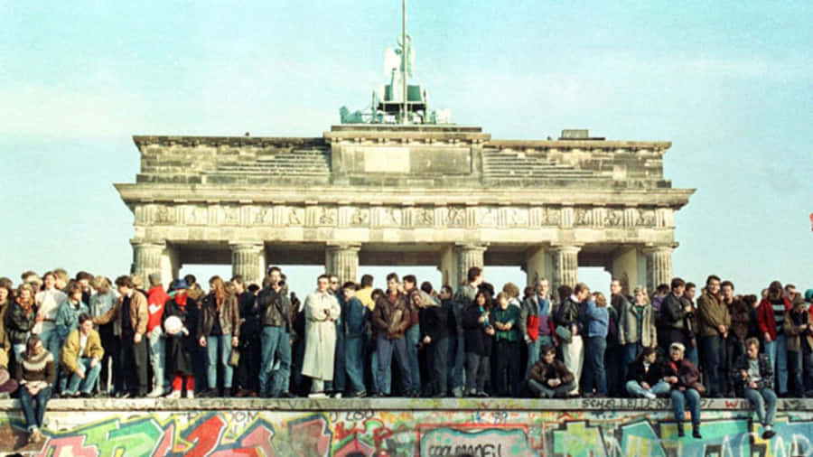 Berlin Wall During Cold War Wallpaper