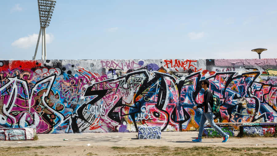 Berlin Wall Relics Of Cold War Wallpaper