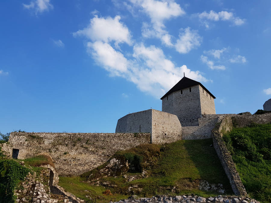 Bosnia And Herzegovina Tešanj Castle Wallpaper