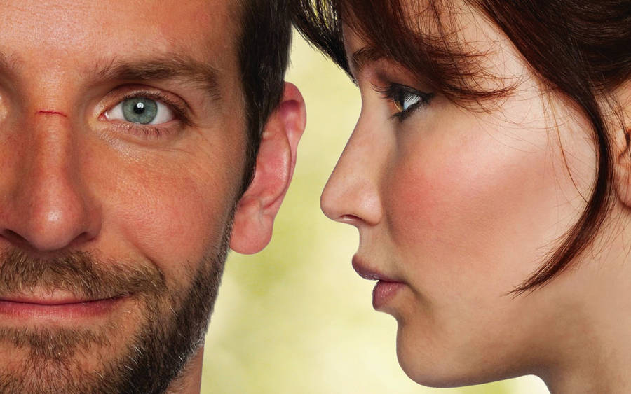 Bradley Cooper Close Proximity Wallpaper