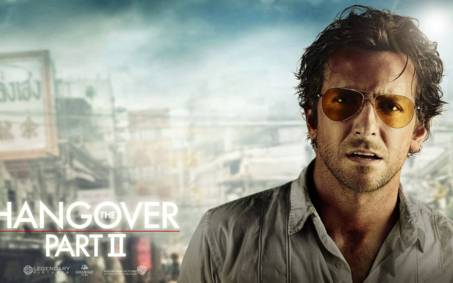 Bradley Cooper Orange Hangover Glasses Wallpaper