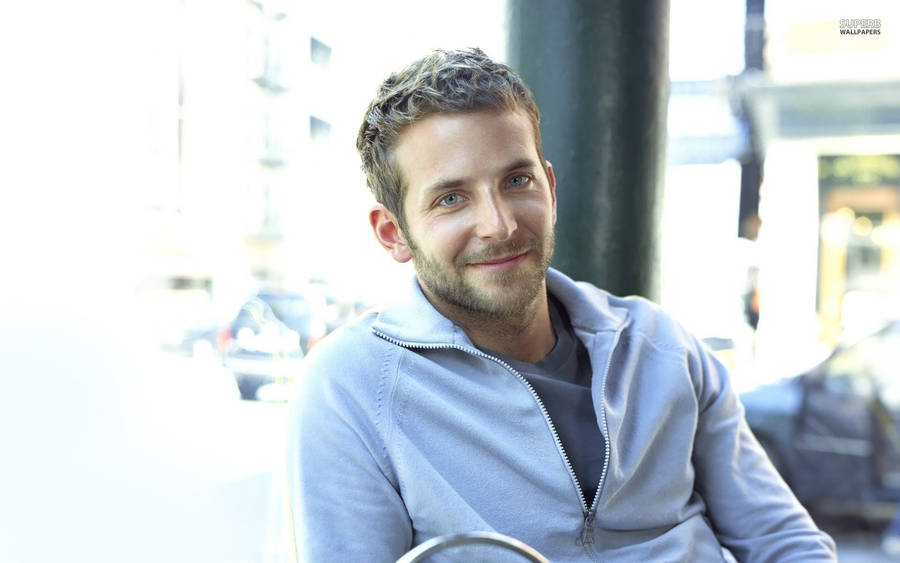 Bradley Cooper Over Exposed Wallpaper