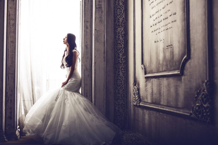 Bride Vintage Concept Wallpaper