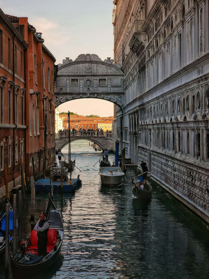 Bridge Of Sighs Sunset Tourists Wallpaper