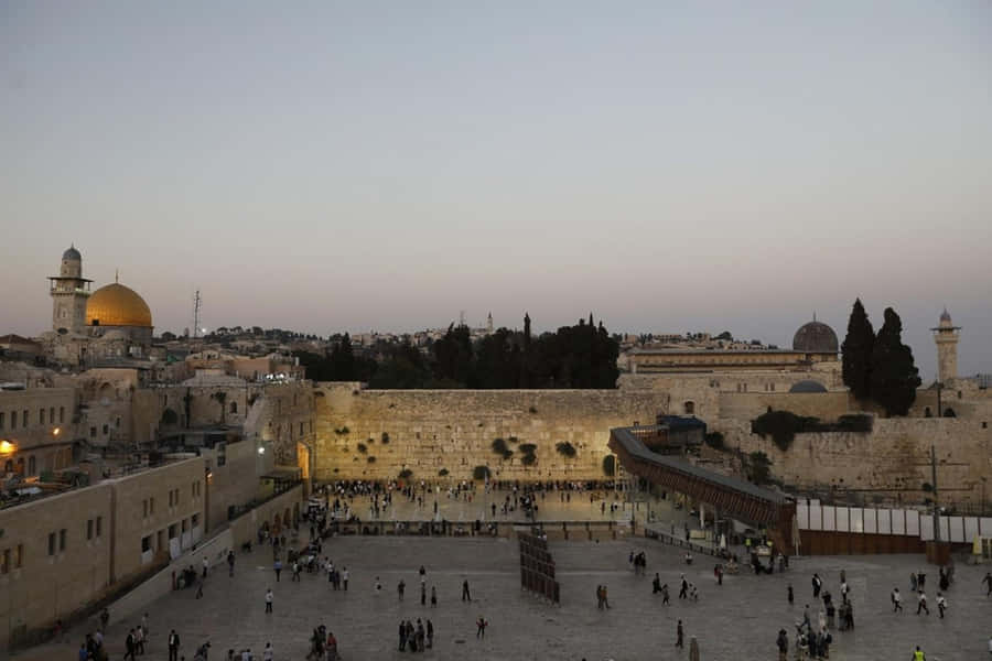 Caption: Captivating Image Of The Wailing Wall In Jerusalem Wallpaper