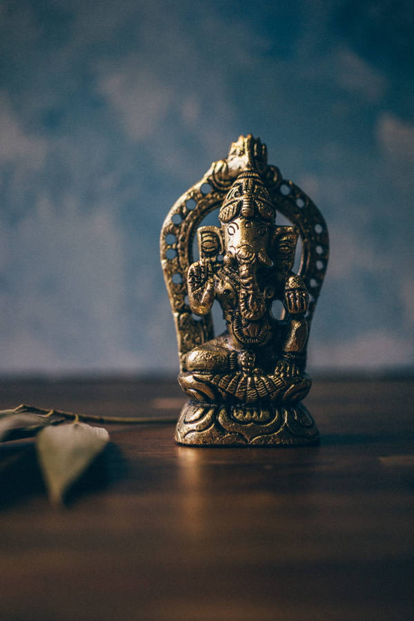 Caption: Majestic Silver Ganesh Statue In Full Hd Wallpaper