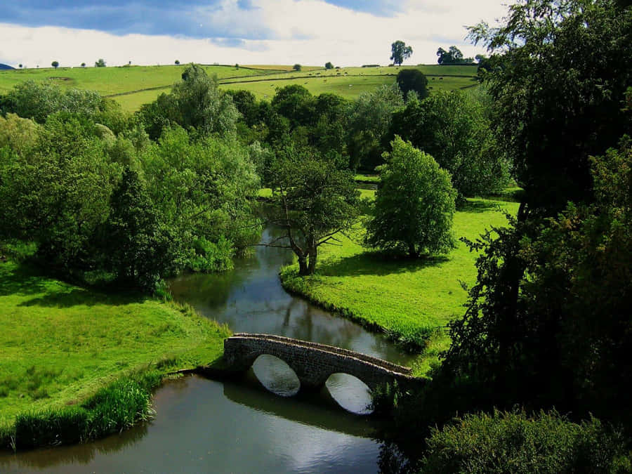 Captivating Historical Landmark, Haddon Hall In English Countryside Wallpaper