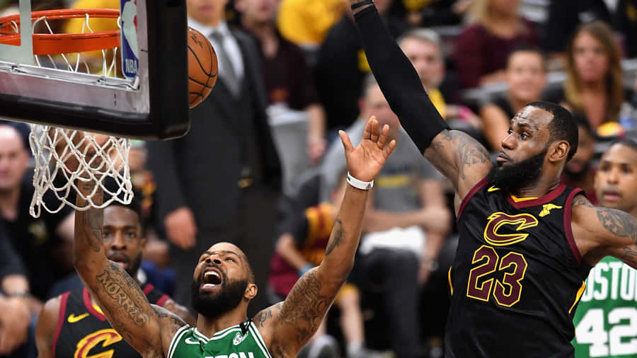 Cavaliers Lebron James Versus Celtics Marcus Morris Wallpaper