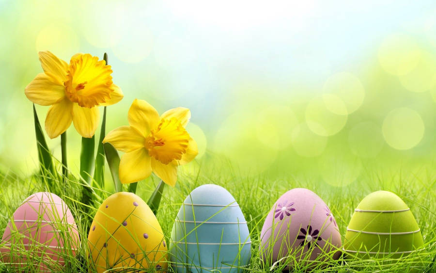 Celebrate Spring With Aesthetic Easter Wallpaper