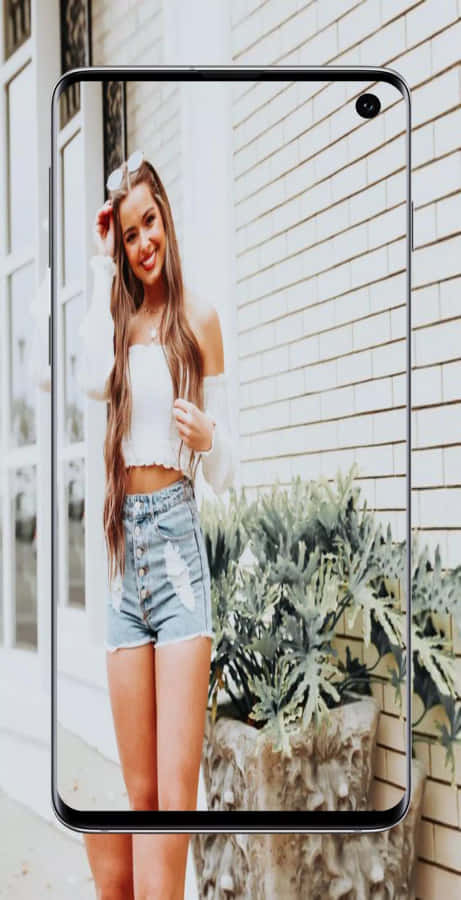 Charli And Addison Spending Time Together, Getting To Know Each Other. Wallpaper