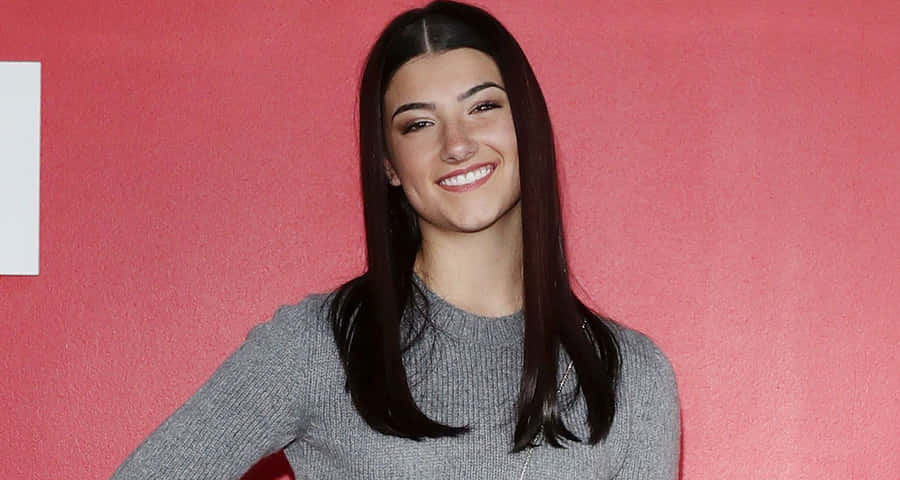 Charlie Damelio At The 2019 Nickelodeon Kids Choice Awards Wallpaper