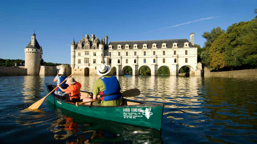 Chenonceau Family Boating Wallpaper