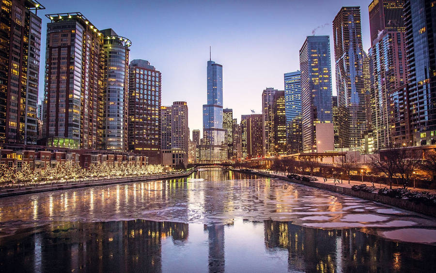 Chicago River And Buildings Wallpaper