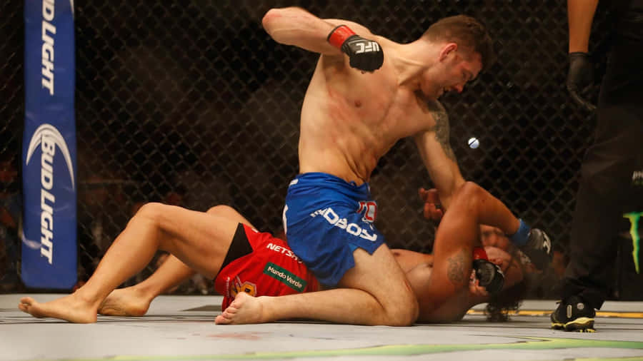 Chris Weidman Dominating Opponent Wallpaper