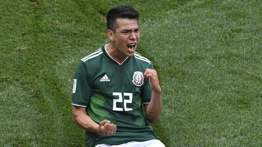 Chucky Lozano In Action Wallpaper