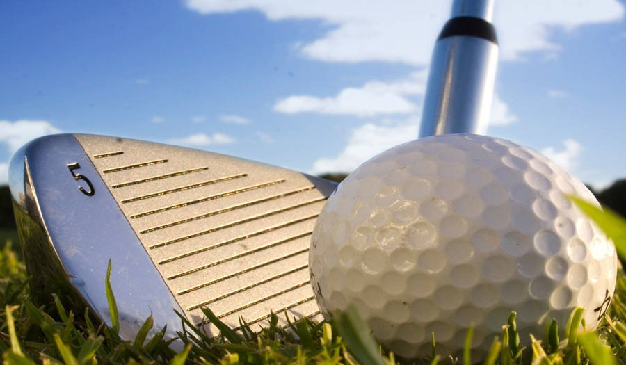 Close-up Ball Club Golfing Desktop Wallpaper