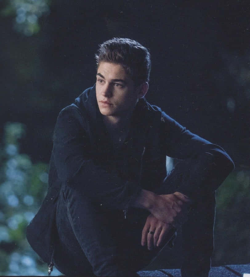 Close-up Of Hardin Scott: A Shaded Solitude Wallpaper