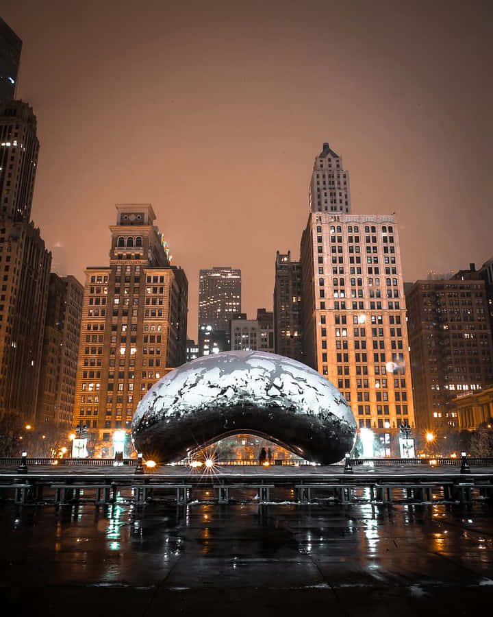 Cloud Gate In Chicago At Night Wallpaper