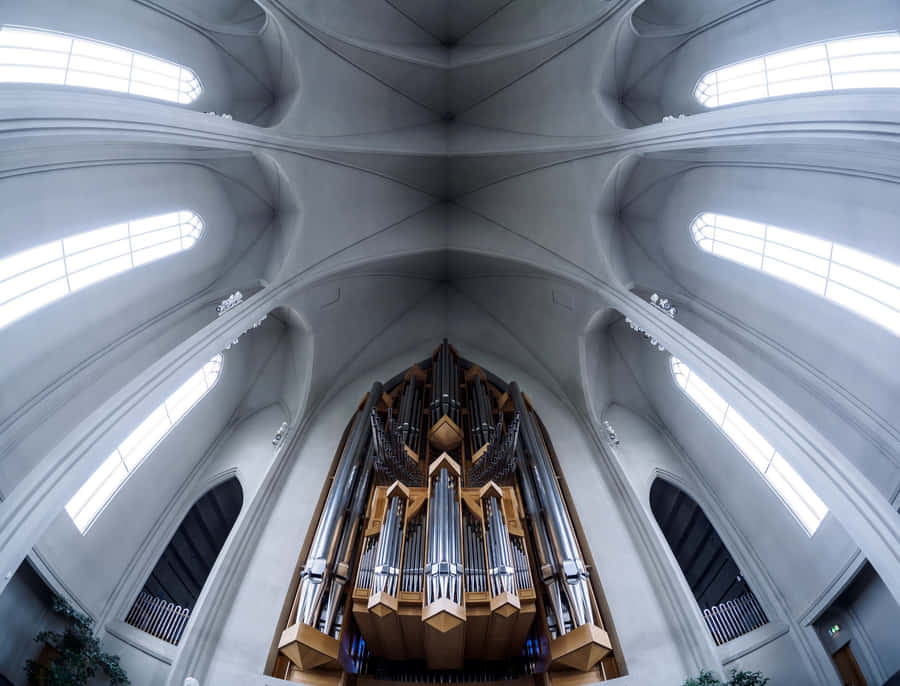 Cool Pipe Organ In Hallgrimskirkja Wallpaper