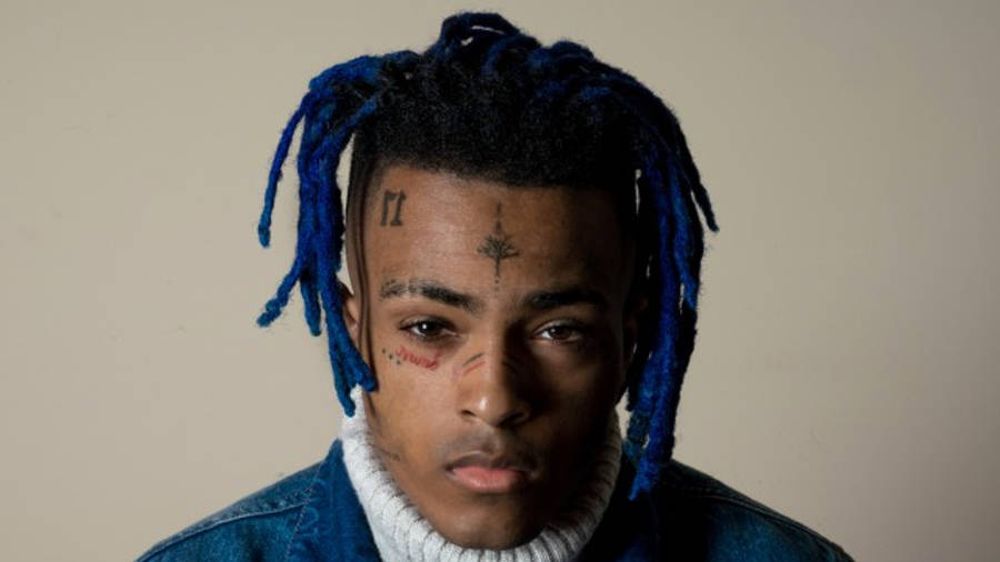 Cool Xxxtentacion Looking Gloomy Wallpaper
