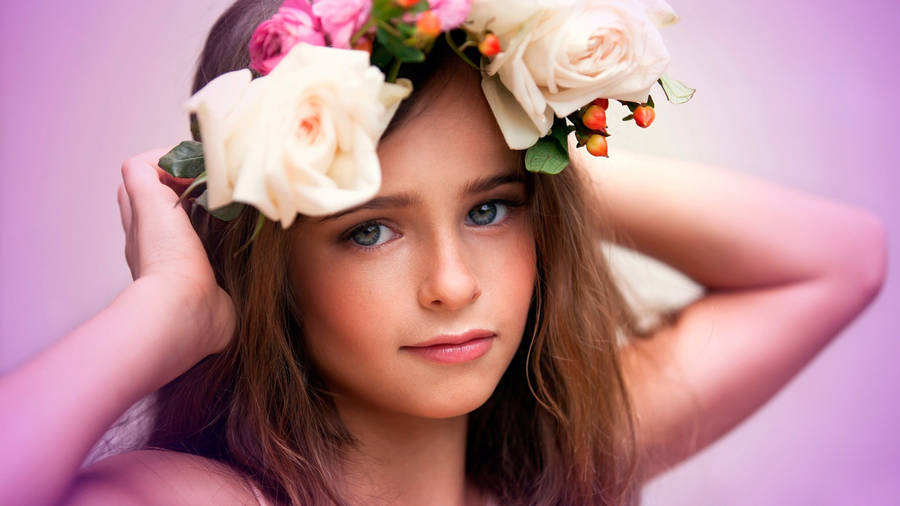 Cute Pink Girl Flower Crown Wallpaper