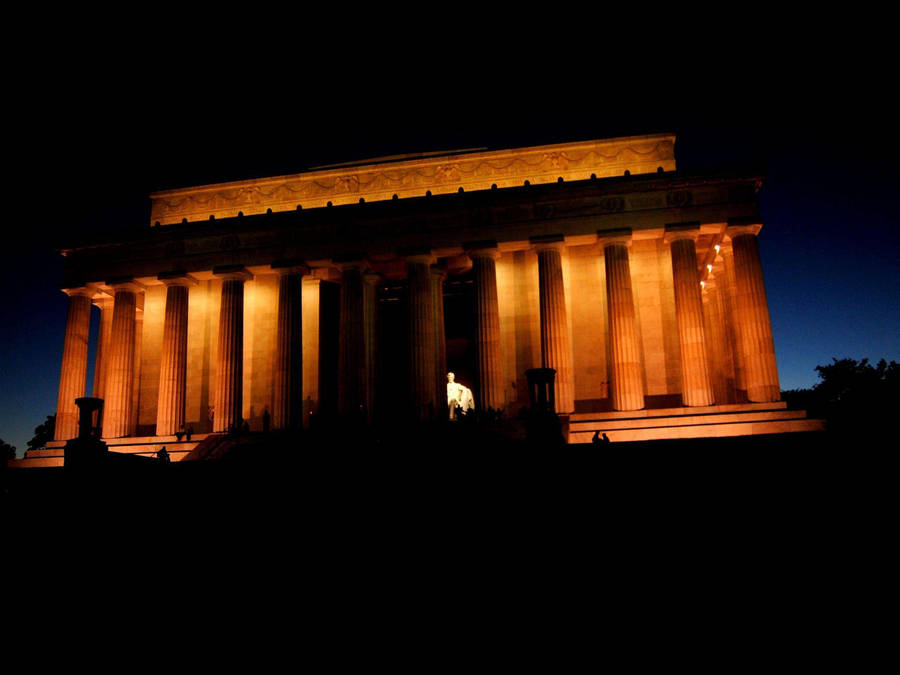 Dark Aesthetic Lincoln Monument Wallpaper