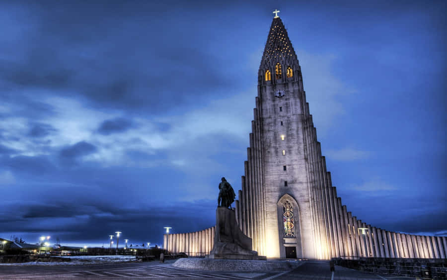 Dazzling Hallgrimskirkja Hd Wallpaper