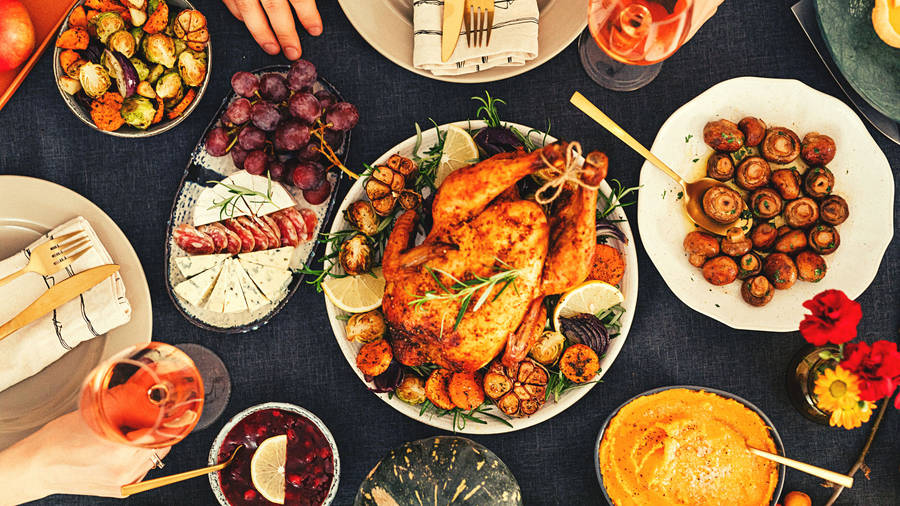 Delicious Food Cooked With Love. Wallpaper