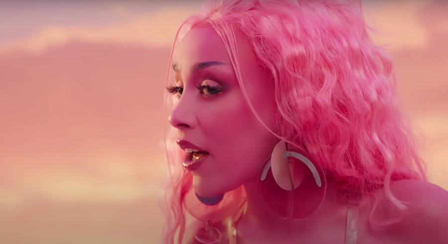 Doja Cat Dreamy In Pink Wallpaper