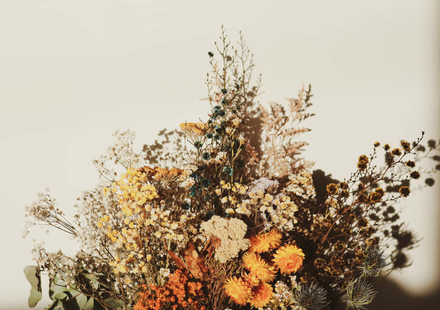 Dried Vintage Flower Wallpaper