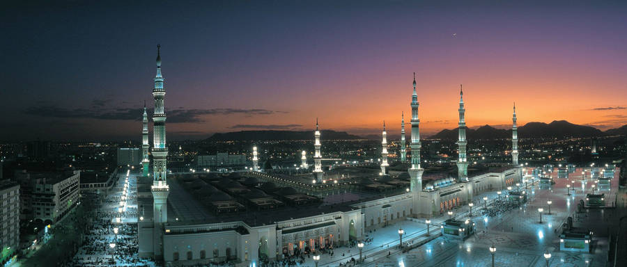 Dusk Over Prophet's Mosque Madina Wallpaper